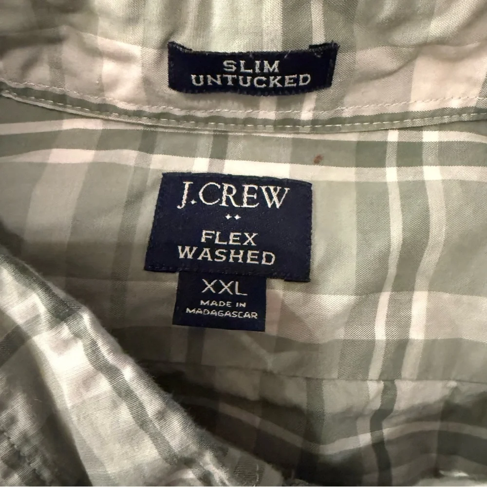 J. Crew Men's Light Green Plaid Button Down Shirt